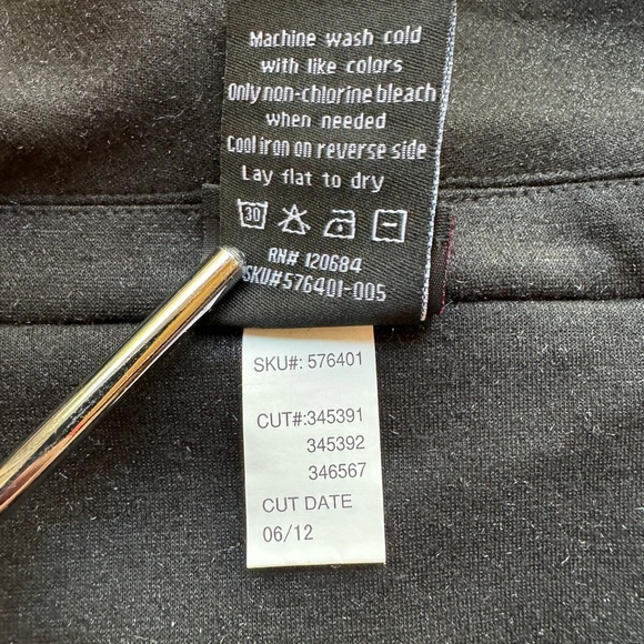 TORRID Black Sparkling Crop Blazer - Size 4 (4X) - Picture 7 of 14